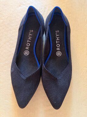 Black Rothy's Shoes in size 8 1/2